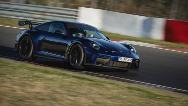 بورشه 911 GT3 2025 تتفوق