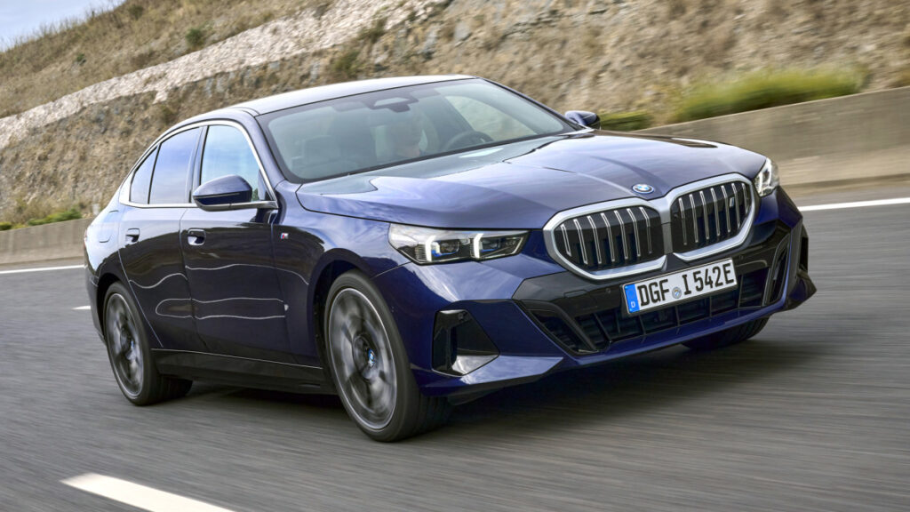 تحديثات BMW في الإمارات