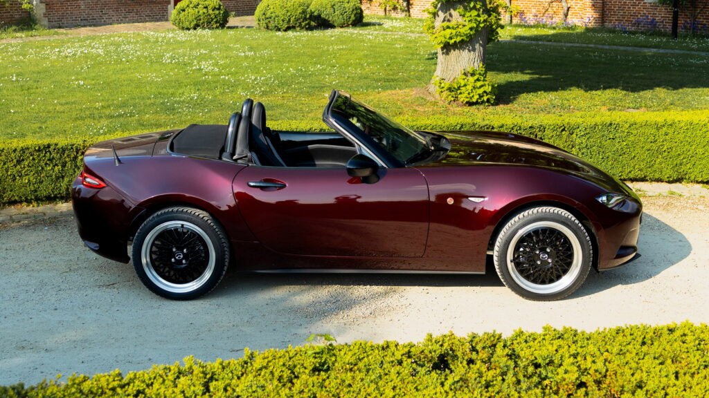 مازدا MX-5 Toji خاص